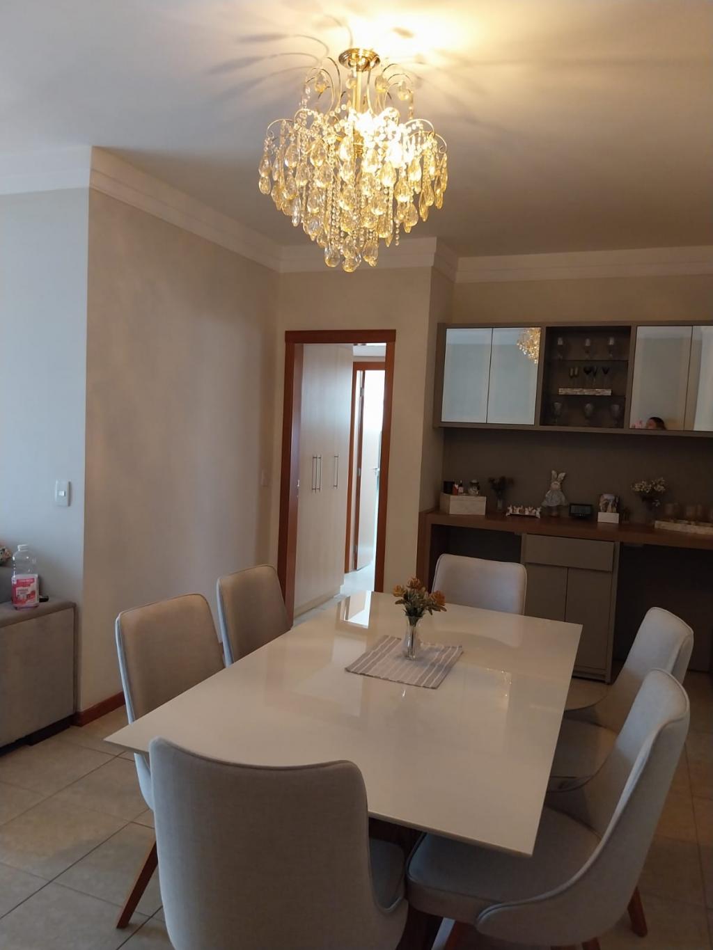 Apartamento à venda com 2 quartos, 108m² - Foto 1