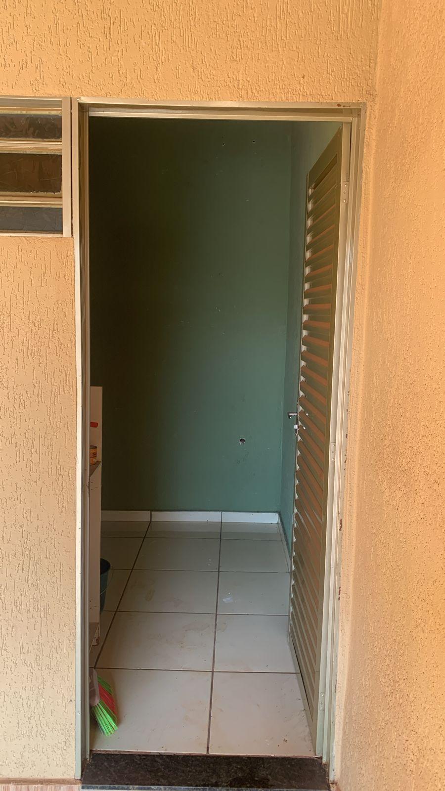 Casa à venda com 2 quartos, 100m² - Foto 18