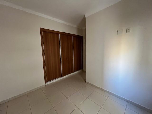 Apartamento à venda com 2 quartos, 70m² - Foto 9