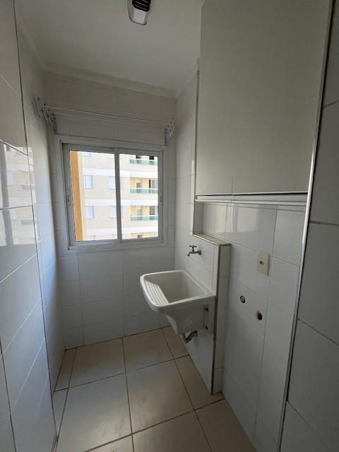 Apartamento à venda com 2 quartos, 70m² - Foto 10