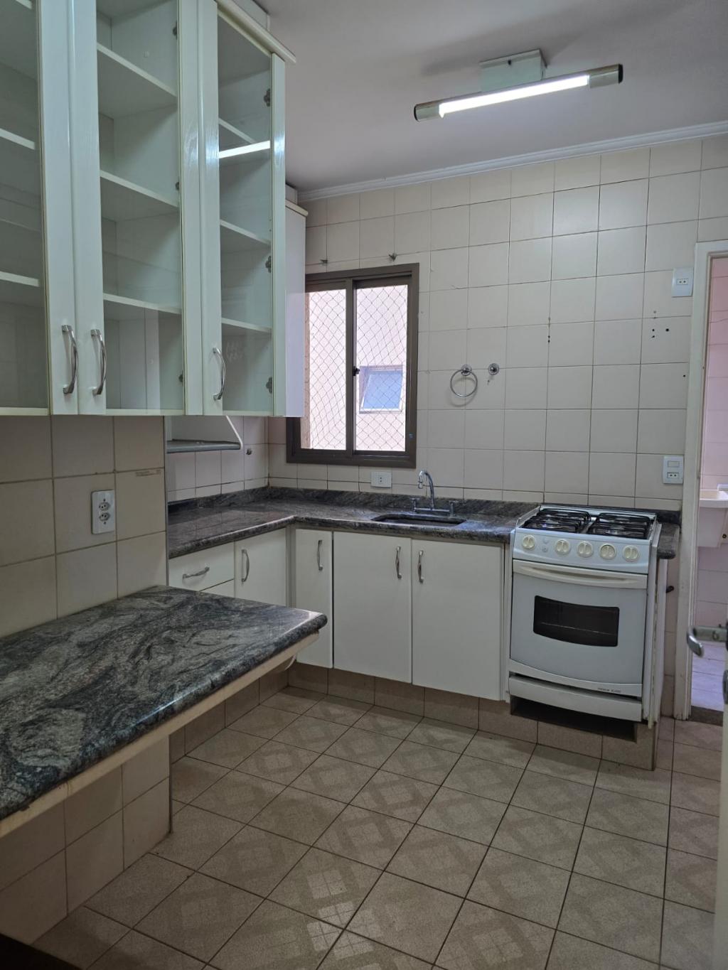 Apartamento à venda com 3 quartos, 91m² - Foto 17