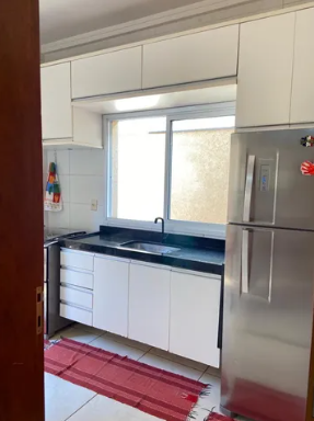 Apartamento à venda com 2 quartos, 66m² - Foto 2