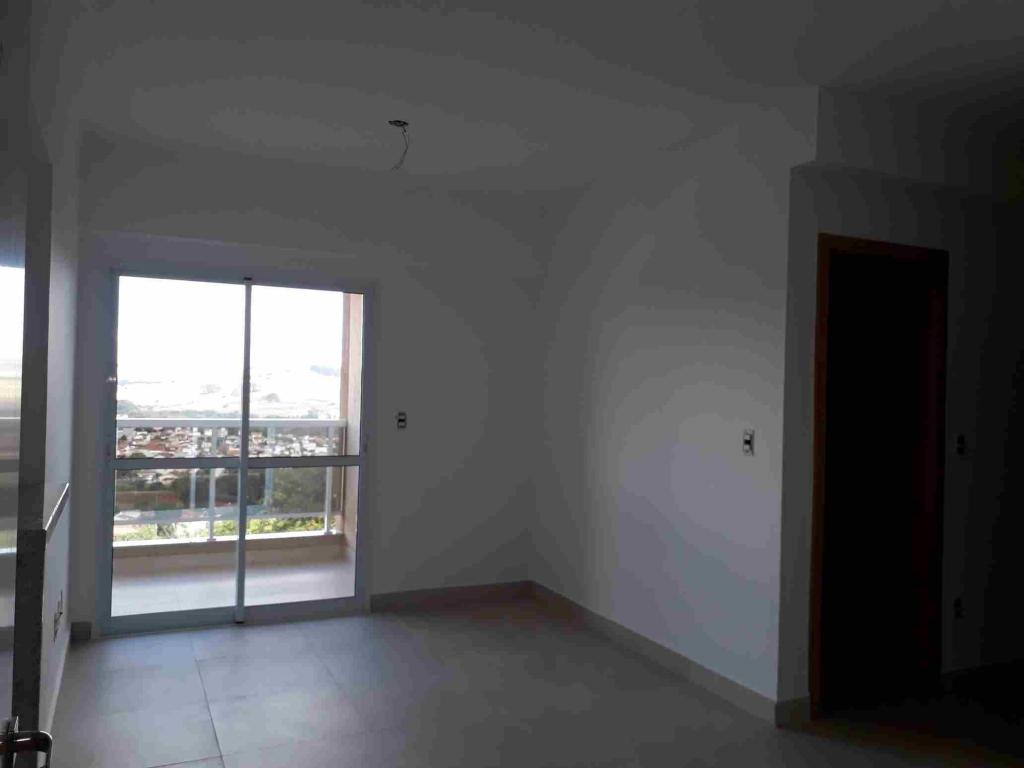 Apartamento à venda com 2 quartos, 71m² - Foto 1