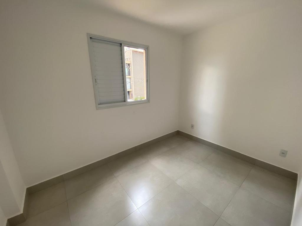 Apartamento à venda com 2 quartos, 67m² - Foto 8