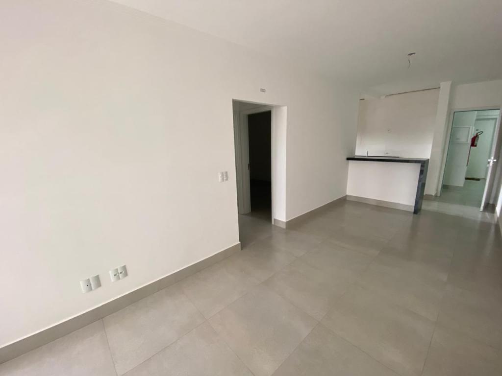 Apartamento à venda com 2 quartos, 67m² - Foto 11