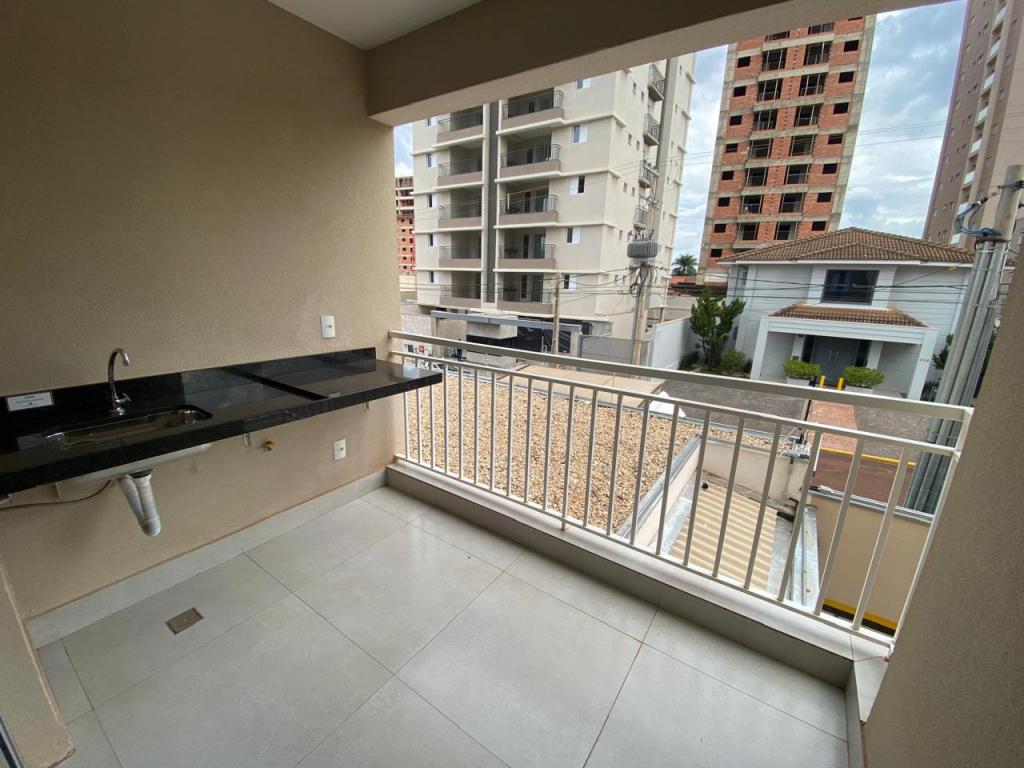 Apartamento à venda com 2 quartos, 67m² - Foto 12