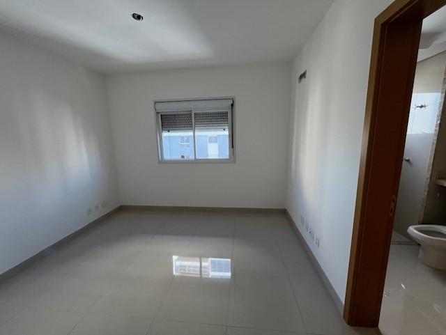 Apartamento à venda com 3 quartos, 295m² - Foto 9