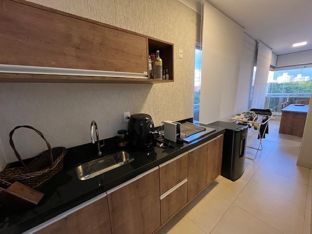 Apartamento à venda com 3 quartos, 172m² - Foto 6