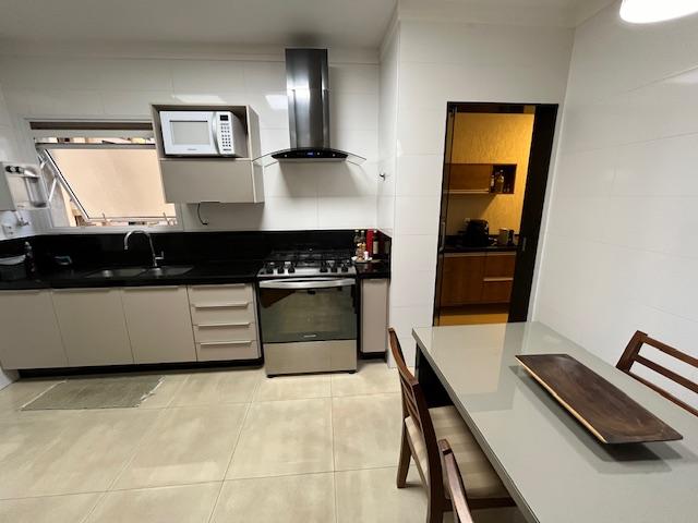 Apartamento à venda com 3 quartos, 172m² - Foto 11