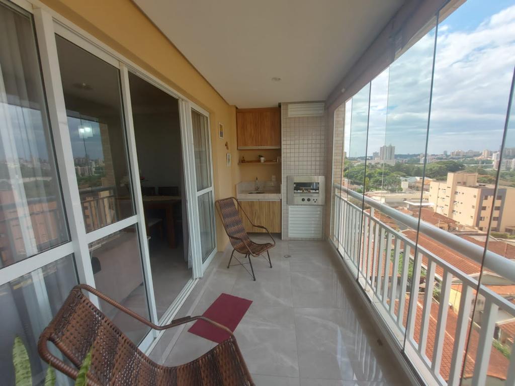 Apartamento à venda com 3 quartos, 96m² - Foto 3