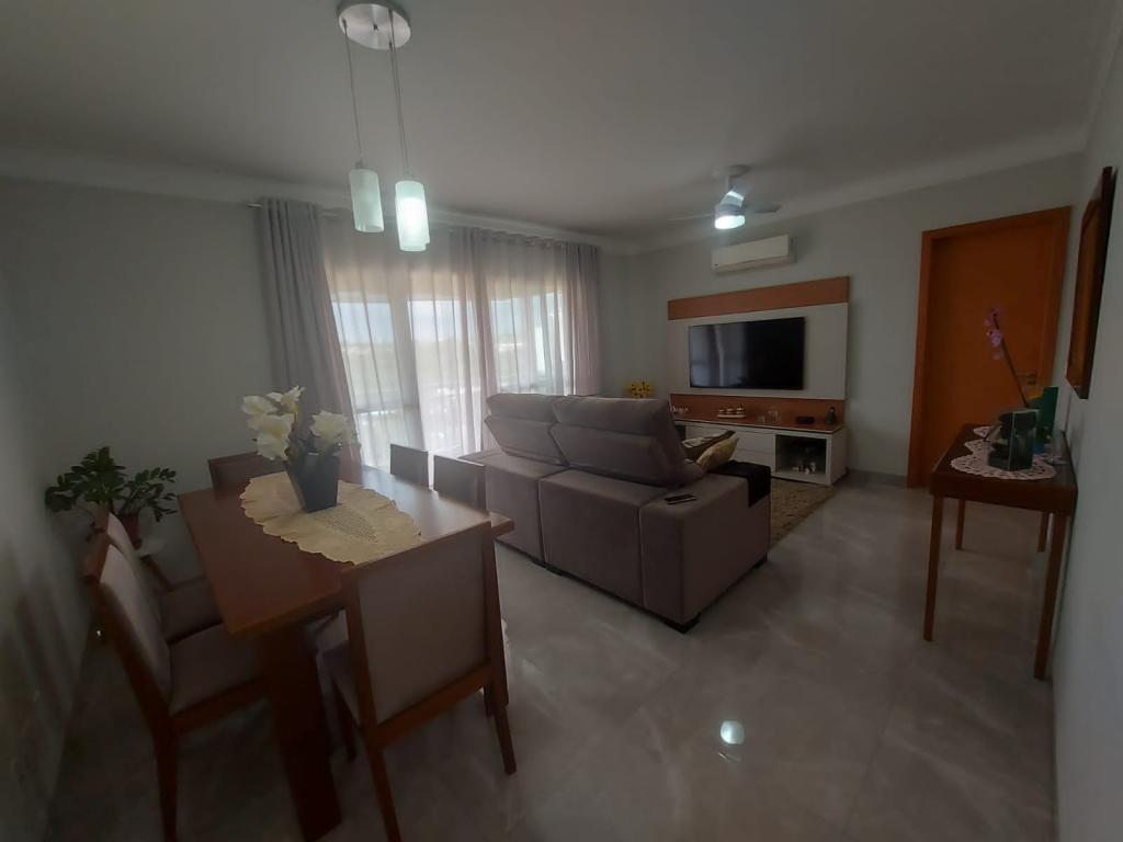 Apartamento à venda com 3 quartos, 96m² - Foto 1