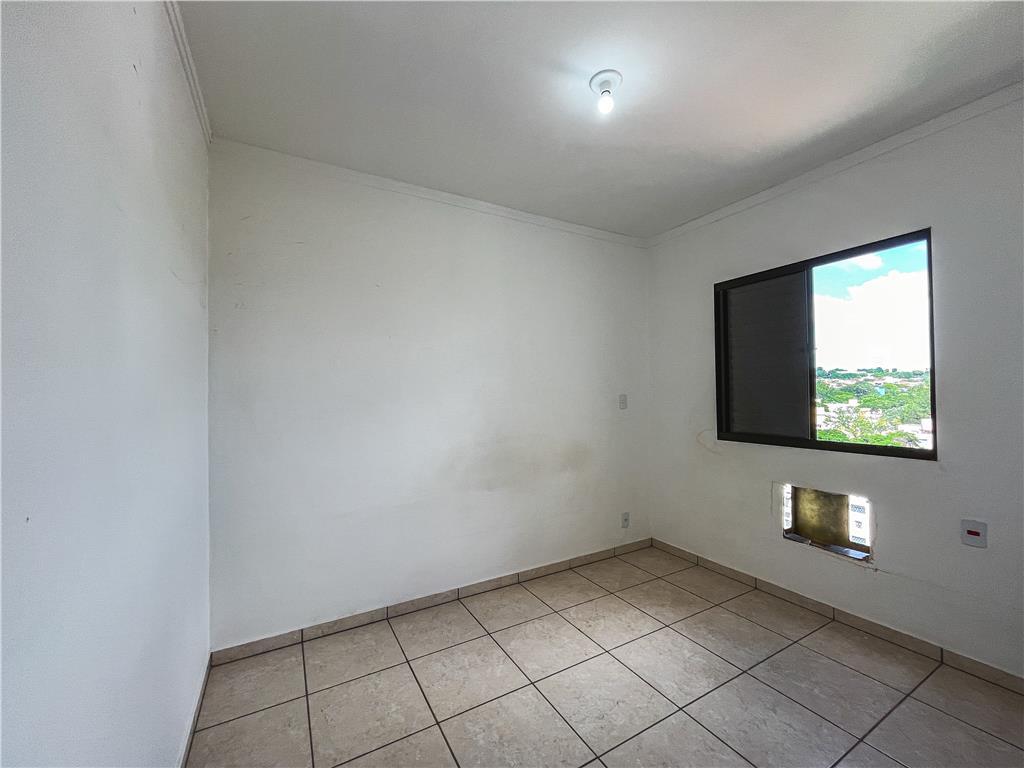 Apartamento à venda com 2 quartos, 47m² - Foto 3