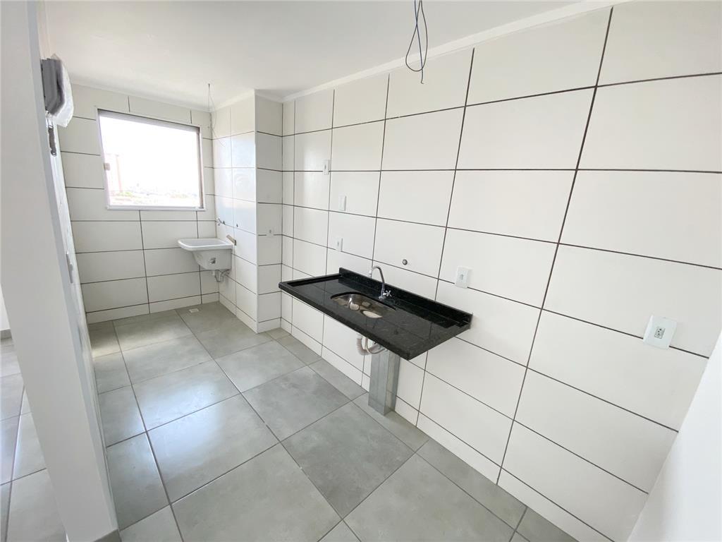 Apartamento à venda com 2 quartos, 59m² - Foto 2