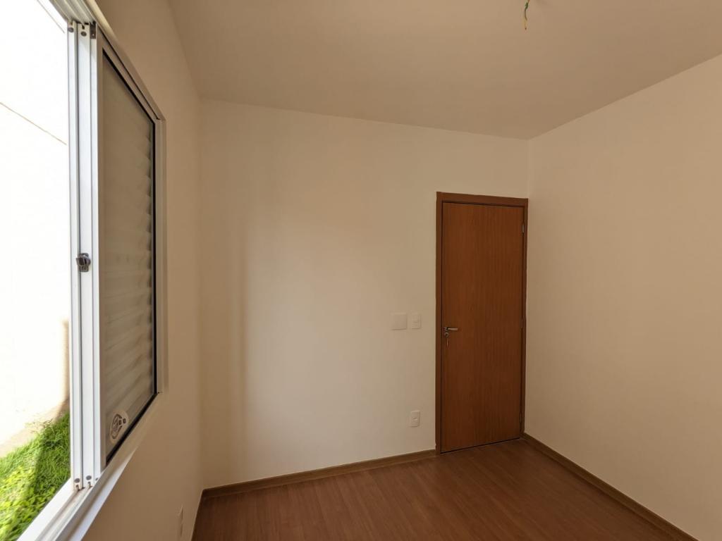 Casa à venda com 2 quartos, 44m² - Foto 13