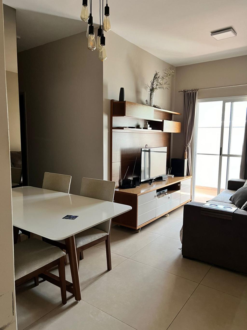 Apartamento à venda com 2 quartos, 87m² - Foto 1