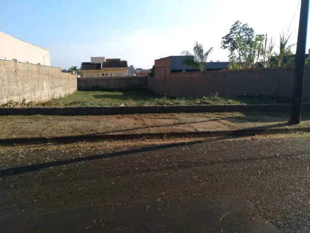 Terreno à venda, 498m² - Foto 1