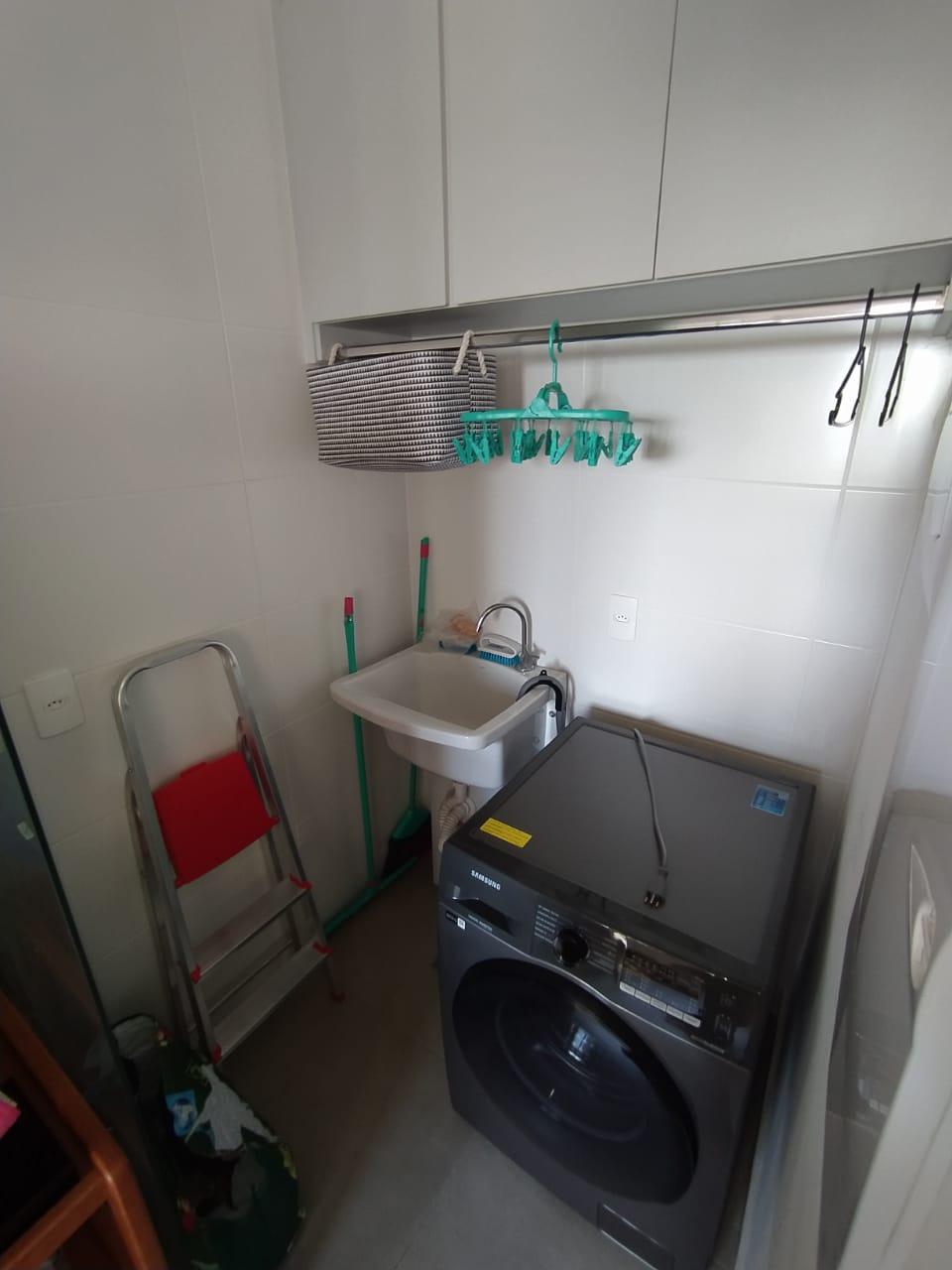 Apartamento à venda com 2 quartos, 61m² - Foto 2