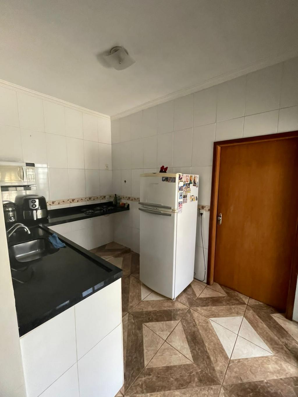 Casa à venda com 2 quartos, 155m² - Foto 18