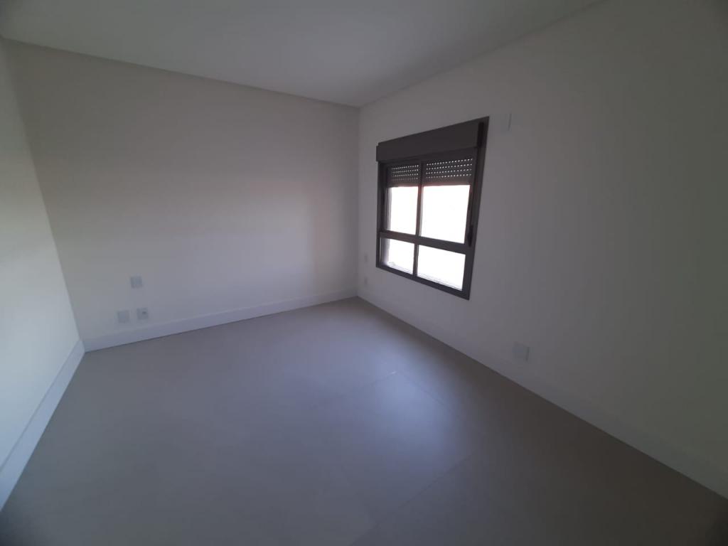 Apartamento à venda com 3 quartos, 227m² - Foto 6