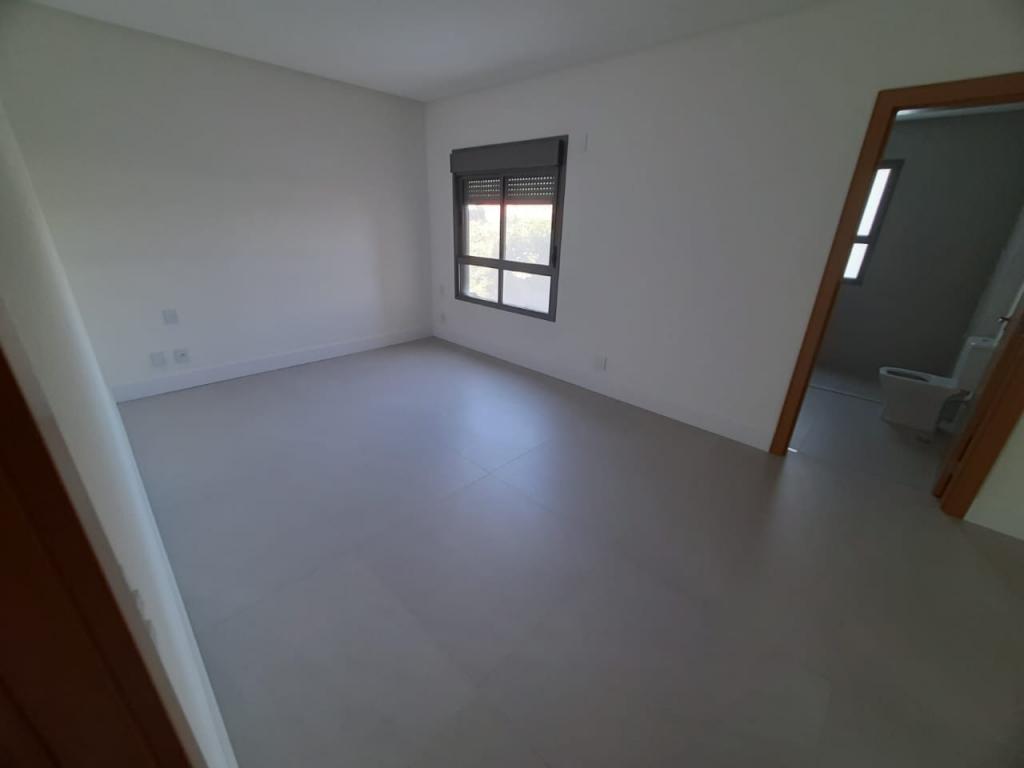 Apartamento à venda com 3 quartos, 227m² - Foto 11