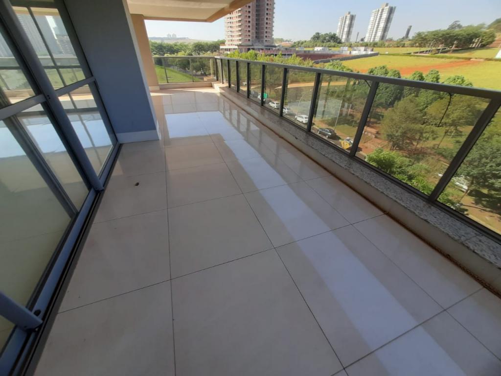 Apartamento à venda com 4 quartos, 377m² - Foto 2