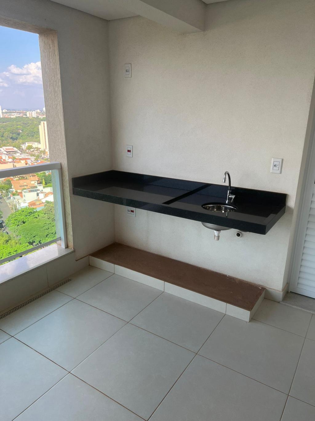 Apartamento à venda com 2 quartos, 78m² - Foto 2