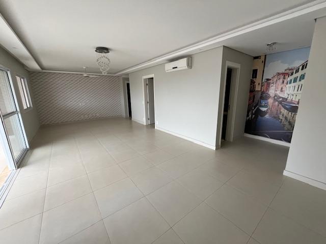 Apartamento à venda com 3 quartos, 156m² - Foto 10