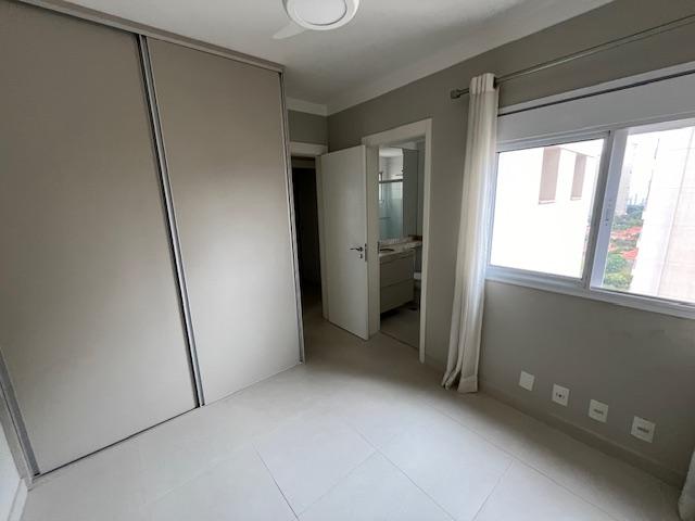 Apartamento à venda com 3 quartos, 156m² - Foto 11