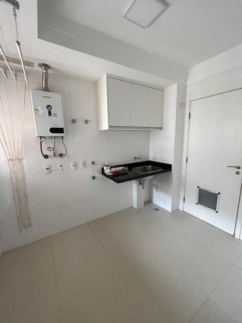 Apartamento à venda com 3 quartos, 156m² - Foto 16