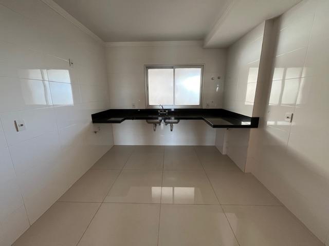 Apartamento à venda com 4 quartos, 320m² - Foto 30