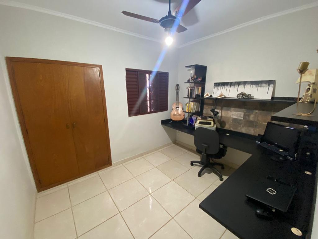 Casa à venda com 4 quartos, 185m² - Foto 7