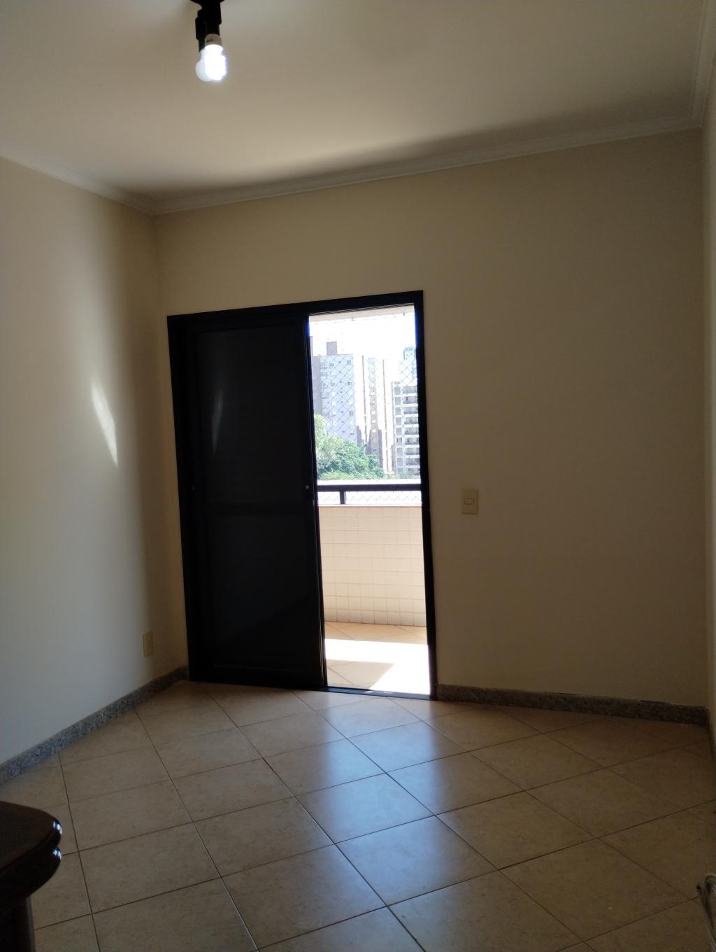 Apartamento à venda com 4 quartos, 157m² - Foto 11