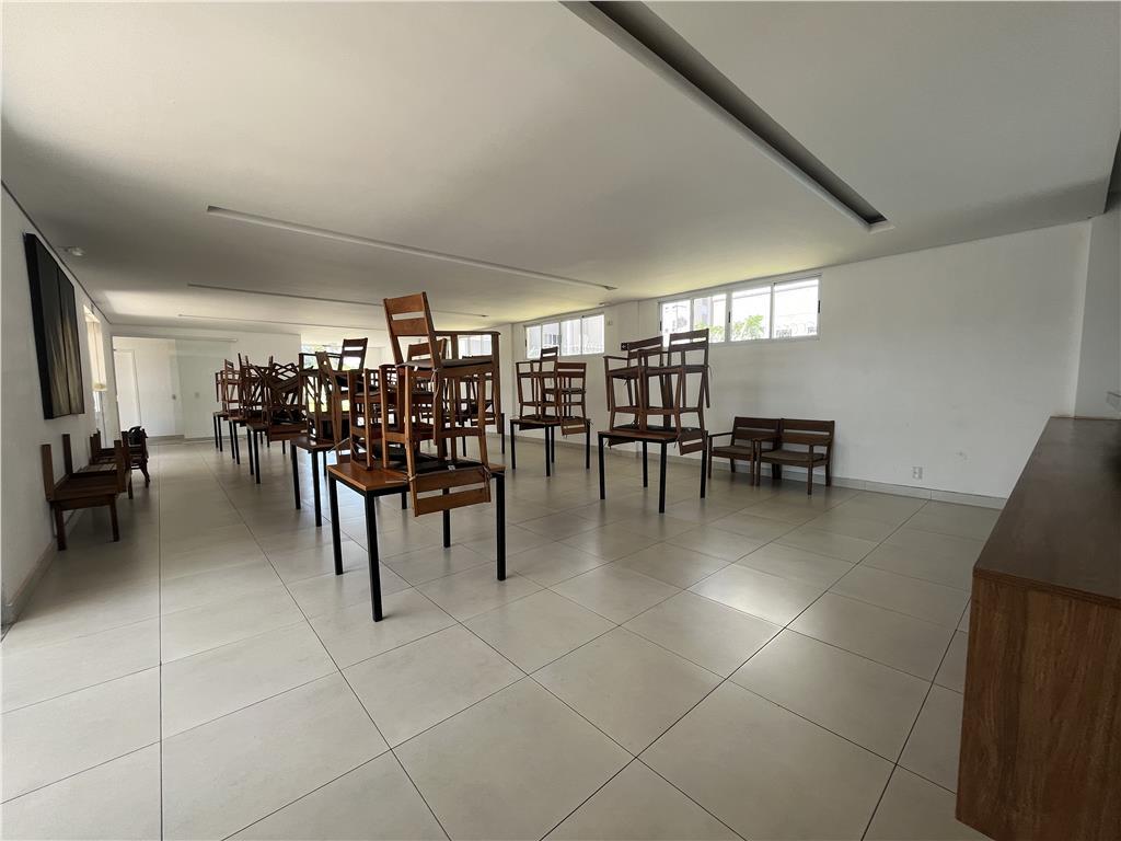 Apartamento à venda com 2 quartos, 56m² - Foto 7