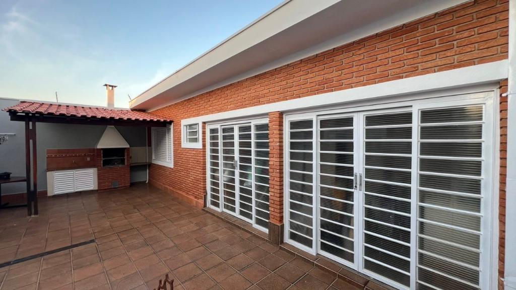 Casa à venda com 4 quartos, 185m² - Foto 14