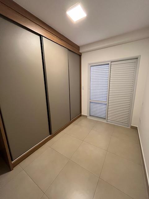 Apartamento à venda com 3 quartos, 107m² - Foto 12