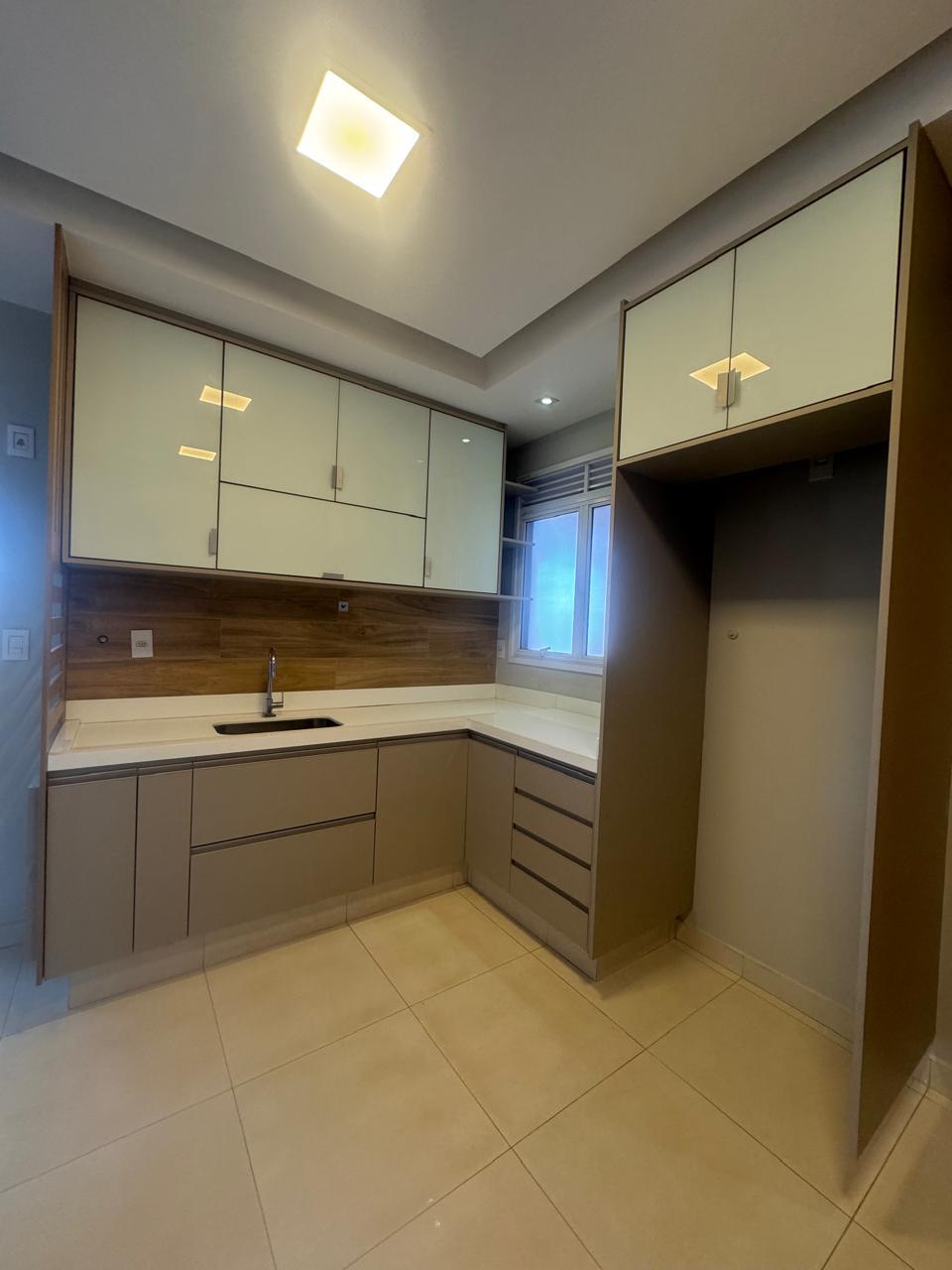 Apartamento à venda com 3 quartos, 172m² - Foto 9