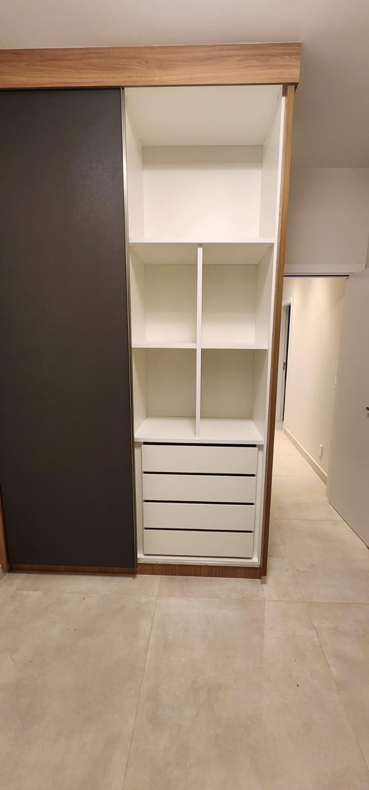 Apartamento à venda com 3 quartos, 170m² - Foto 11