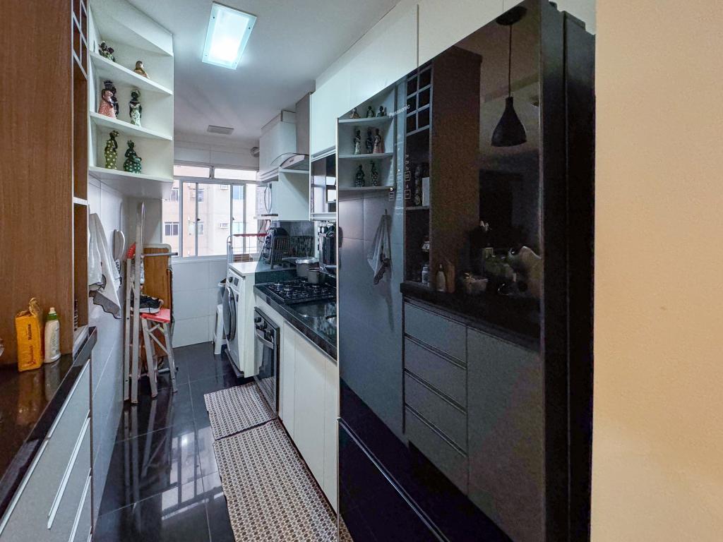 Apartamento à venda com 3 quartos, 68m² - Foto 8