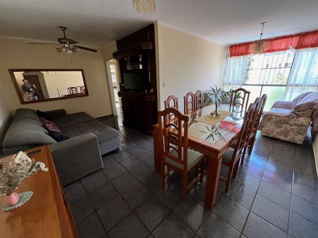 Apartamento à venda com 3 quartos, 96m² - Foto 1