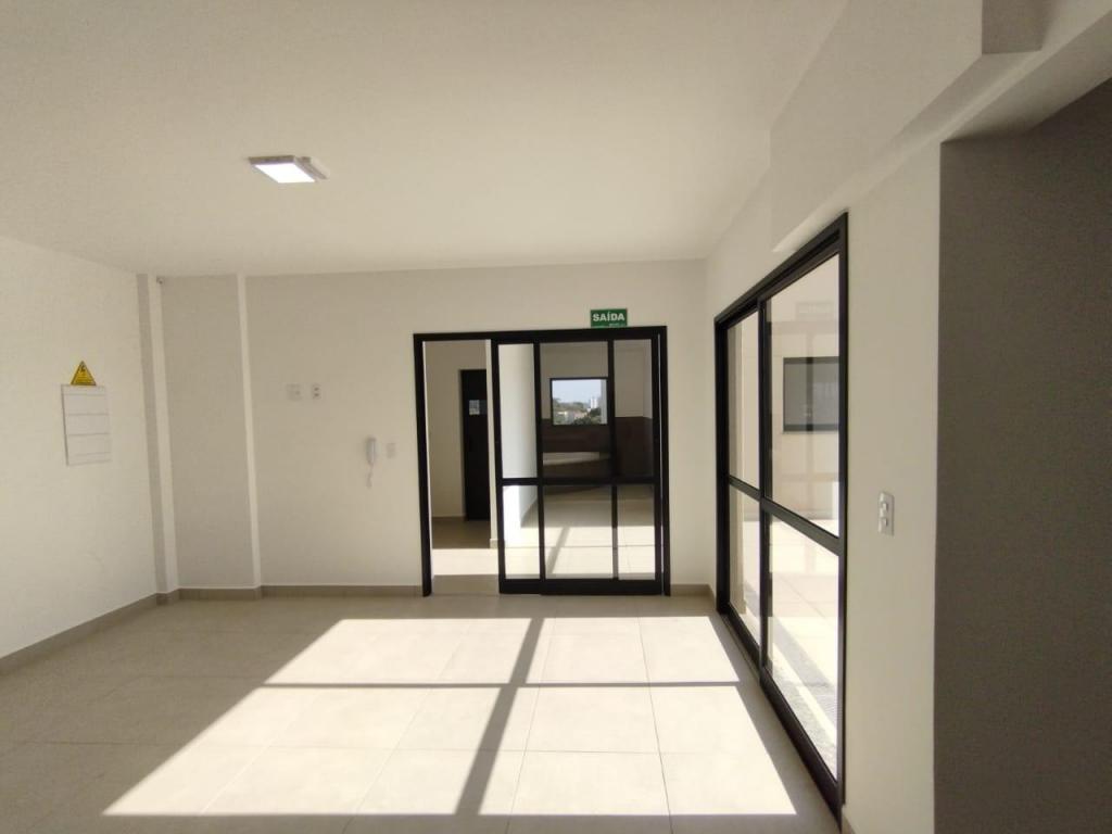 Apartamento à venda com 2 quartos, 77m² - Foto 14