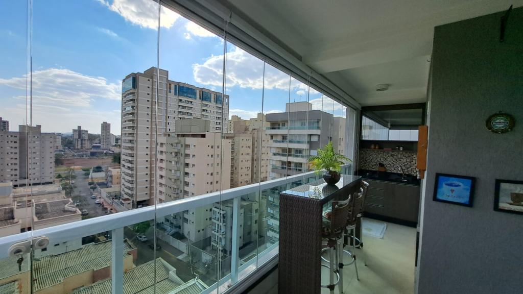 Apartamento à venda com 2 quartos, 74m² - Foto 1