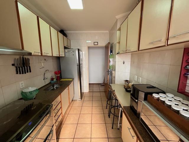 Apartamento à venda com 2 quartos, 65m² - Foto 15