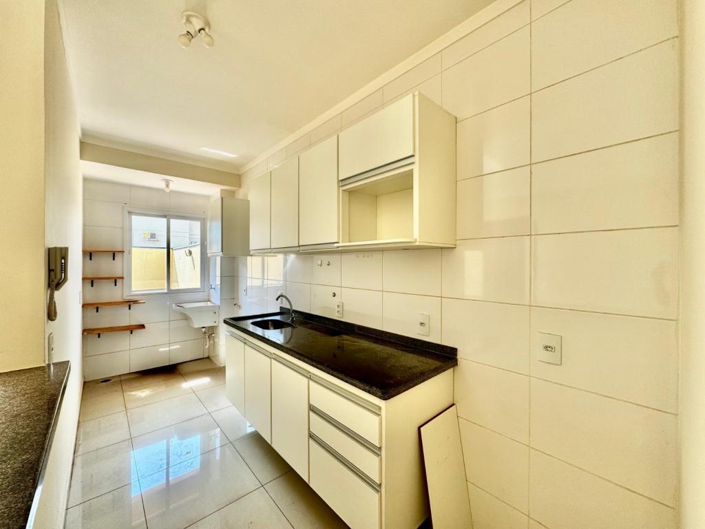 Apartamento à venda com 2 quartos, 57m² - Foto 12