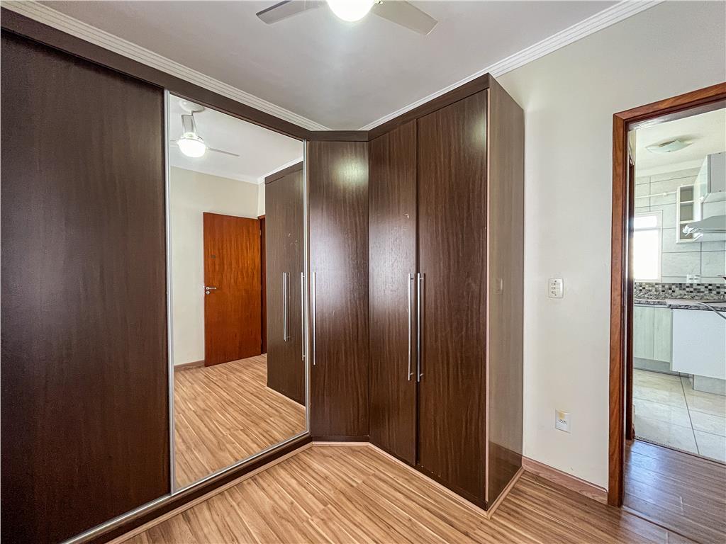 Apartamento à venda com 2 quartos, 43m² - Foto 12