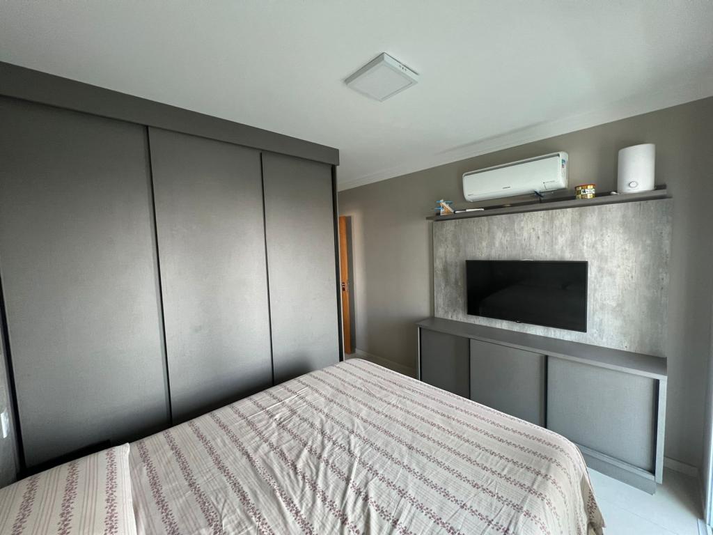 Apartamento à venda com 2 quartos, 78m² - Foto 3