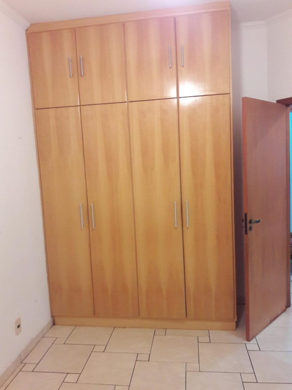 Casa à venda com 3 quartos, 173m² - Foto 2