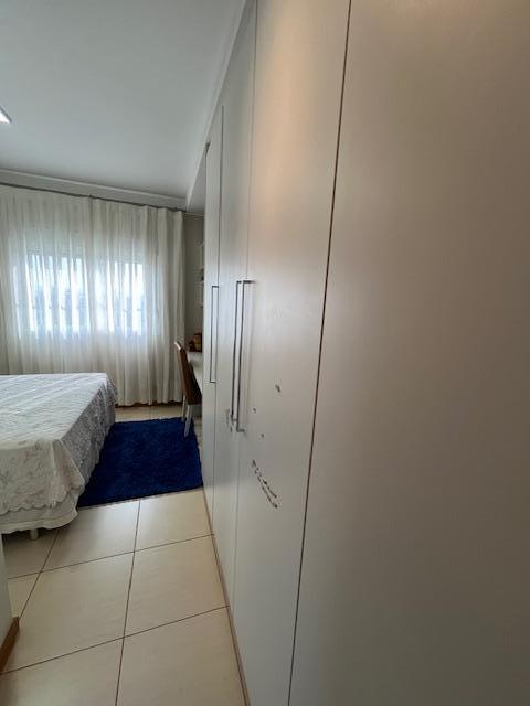 Apartamento à venda com 3 quartos, 180m² - Foto 9