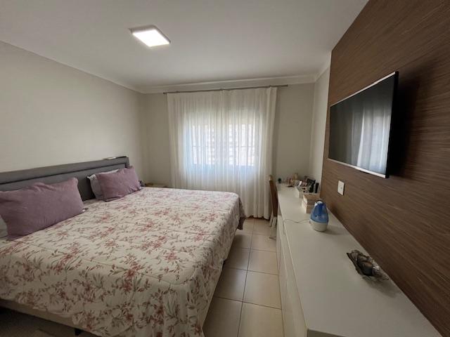 Apartamento à venda com 3 quartos, 180m² - Foto 16