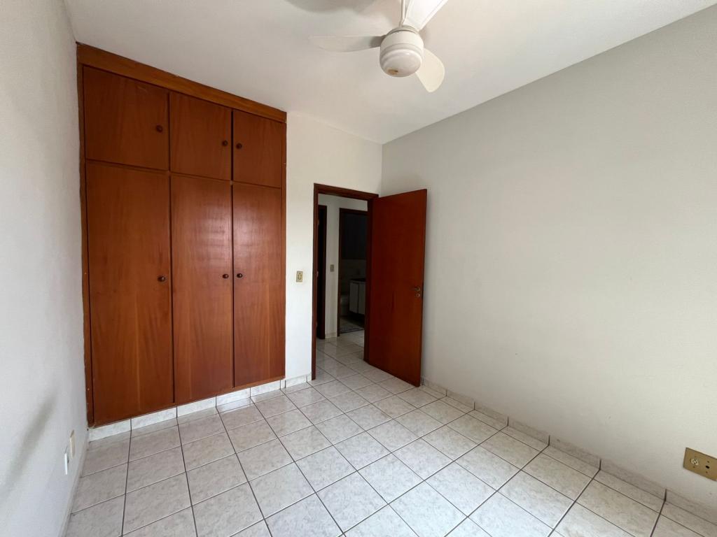 Apartamento à venda com 3 quartos, 106m² - Foto 7