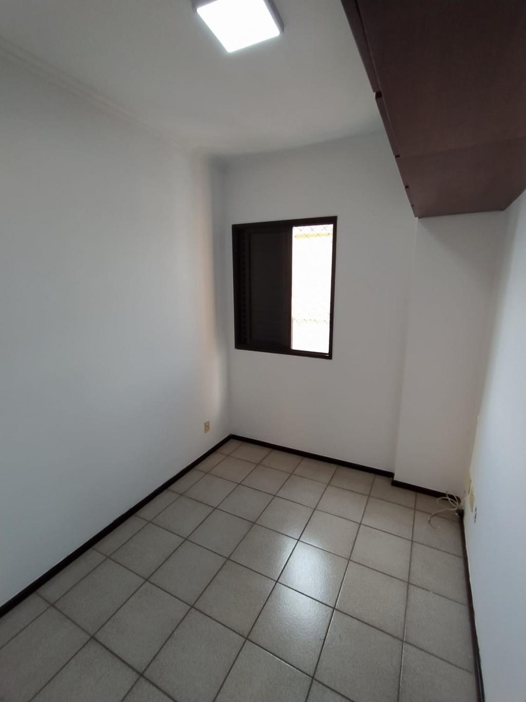 Apartamento à venda com 3 quartos, 93m² - Foto 7